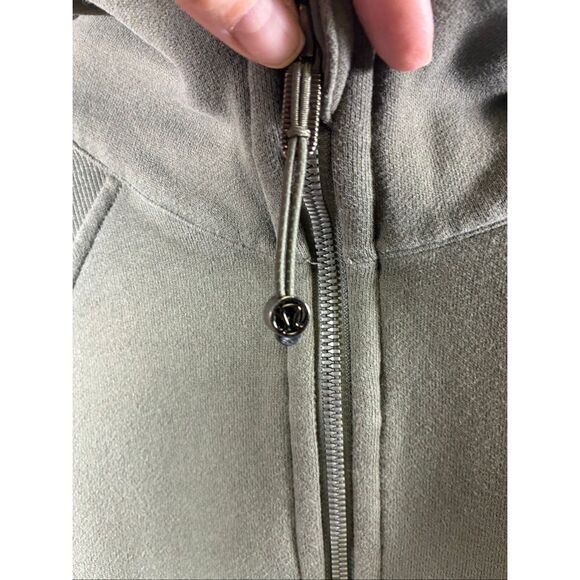 Lululemon Full Zip Scuba Hooded Cropped Oversized in Army Green Size M/L - Picture 3 of 9